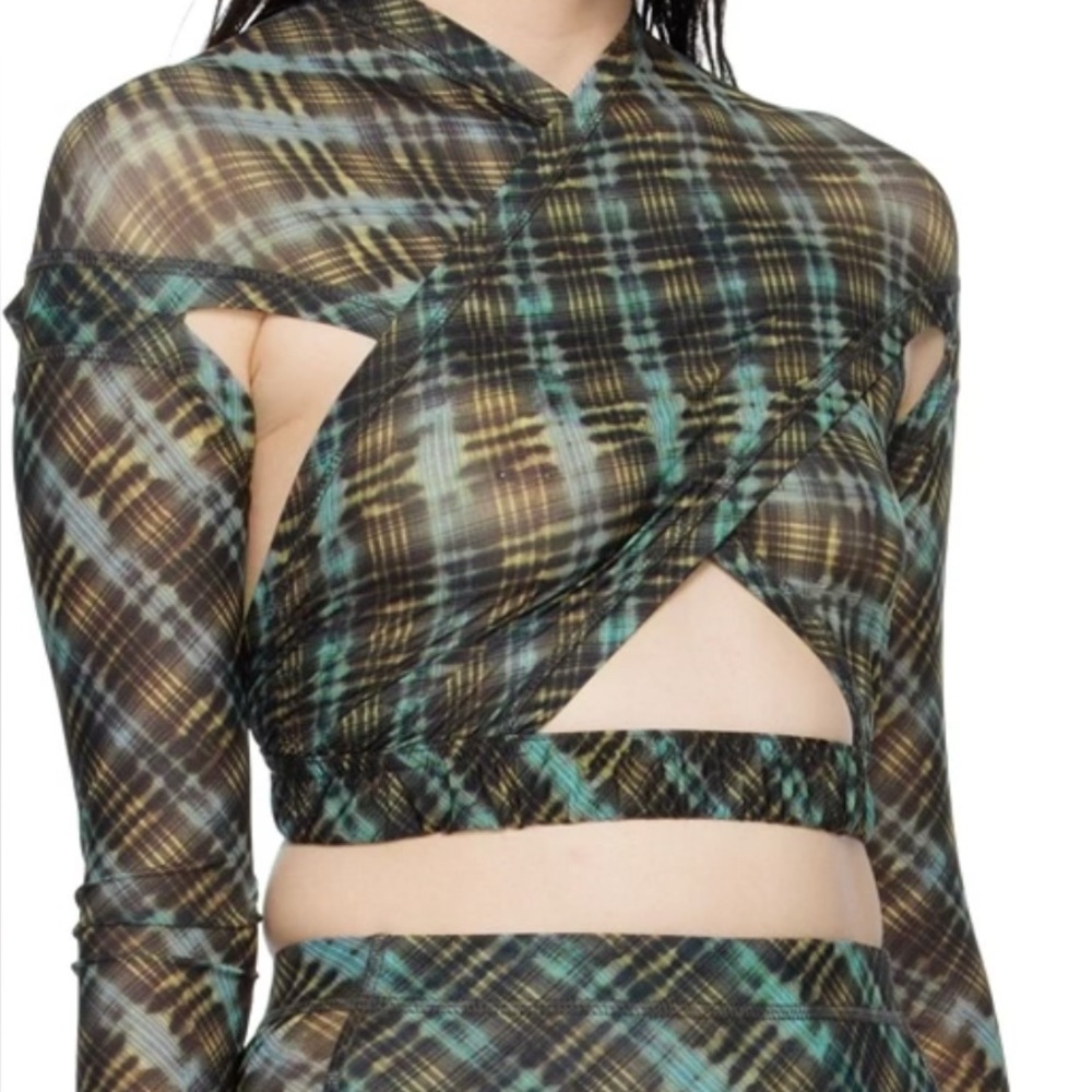 KNWLS Blue plaid anti crossover top